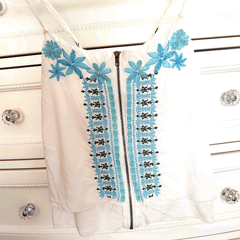 Forever 21 Embroidered Beaded Boho Crop Top Small